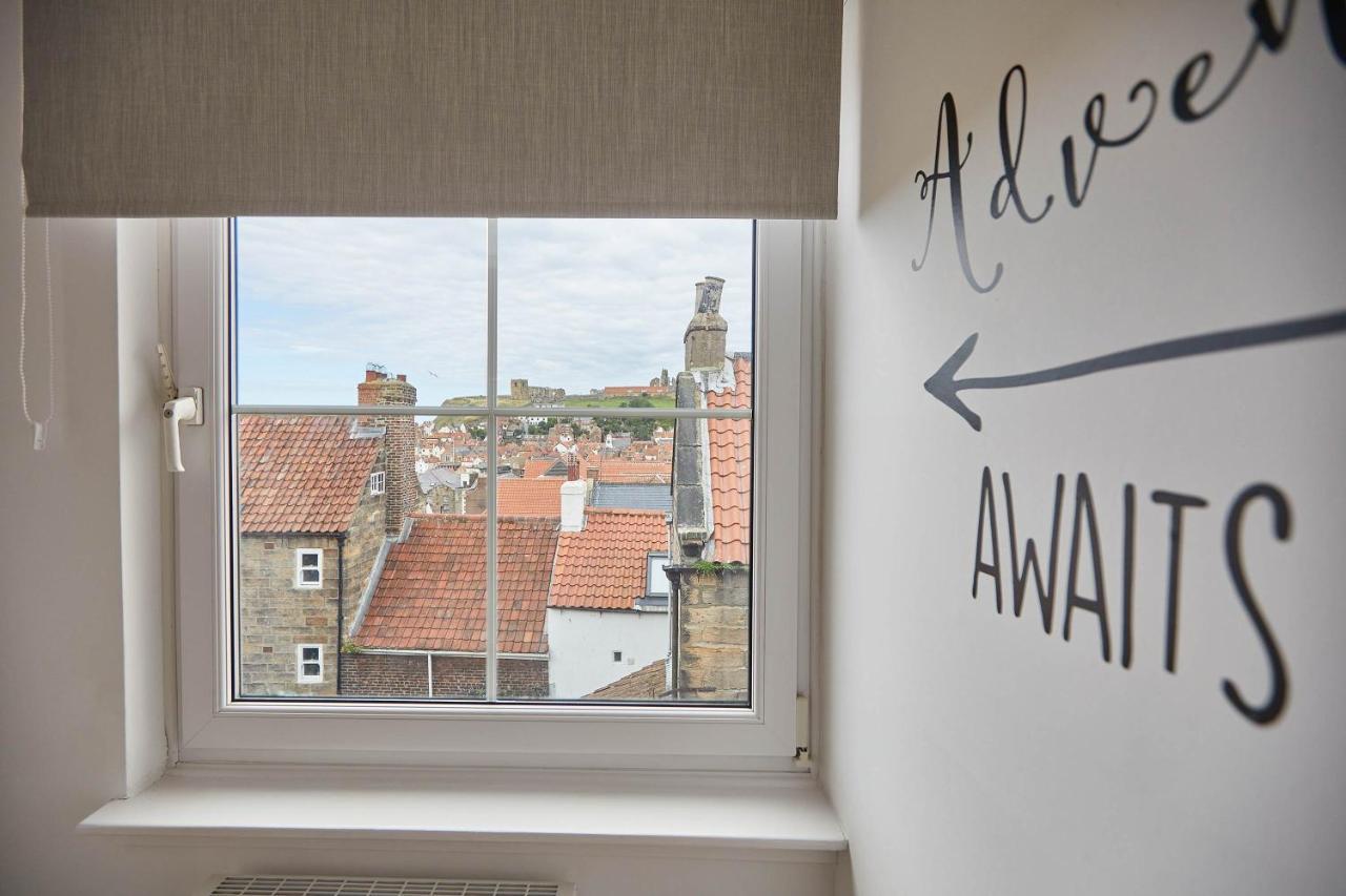 Host & - Adventure House * Whitby